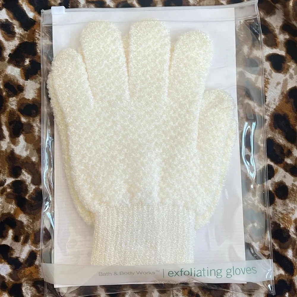 Brand New Bath & Body Works VINTAGE Exfoliating Nylon Bath Gloves Off White